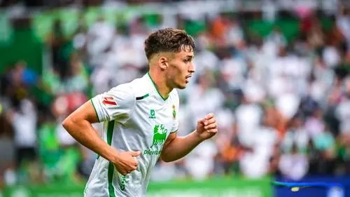 据西班牙, 效力于桑坦 据西班牙, 效力于桑坦