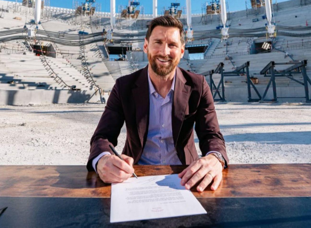 月份, 阿密国际